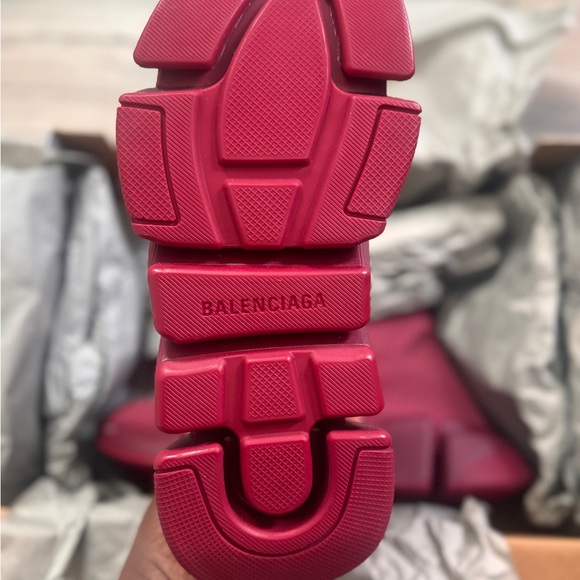 Authentic Balenciaga Speed Sneaker (Women) - Picture 6 of 7